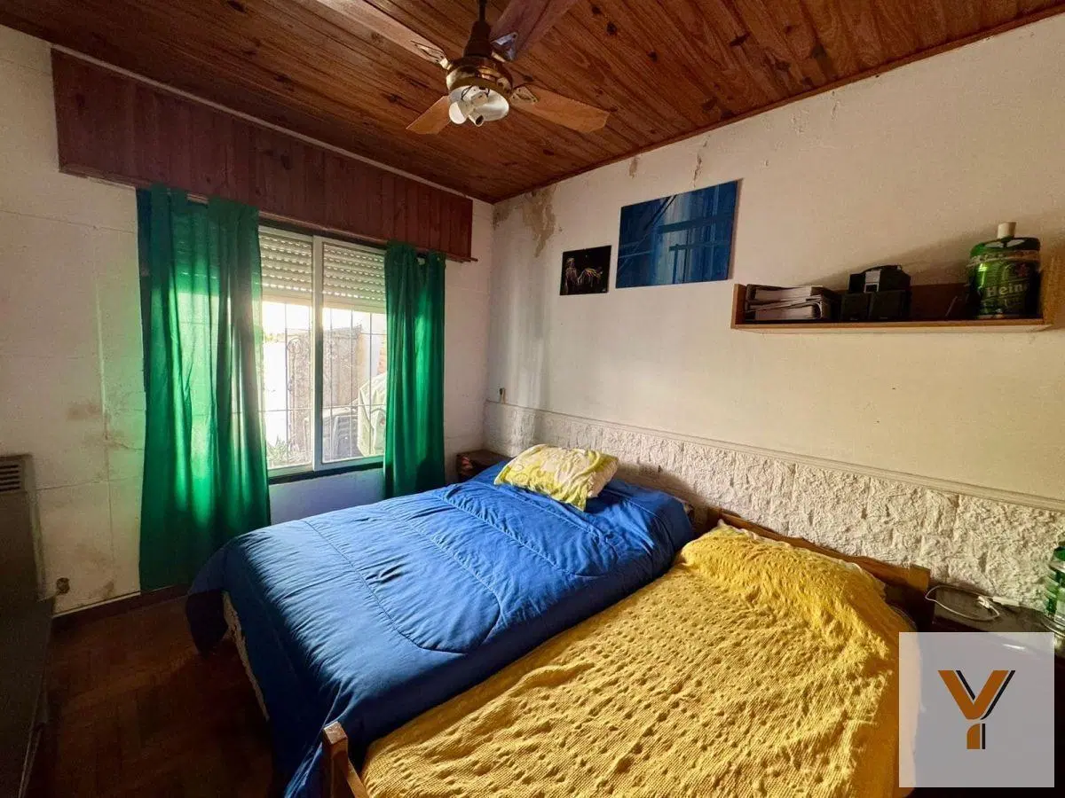 Casa en venta - 3 Dormitorios 2 Baños - 209mts2 - Chivilcoy 3