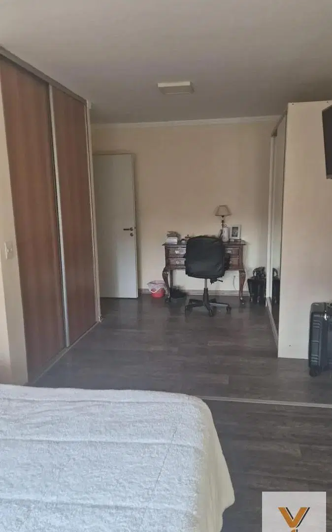 Casa en Venta - 3 Dormitorios 3 Baños - 441.05mts - Paternal 4