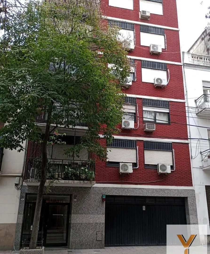 Departamento en venta - 3 Dormitorios 2 Baños - Monserrat 5
