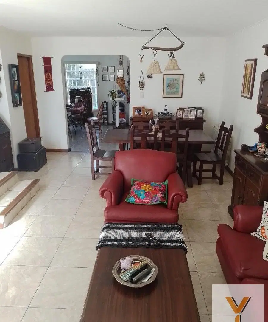 Casa en venta - 3 Dormitorios 2 Baños - Cochera - 240Mts2 - Mar del Plata 5
