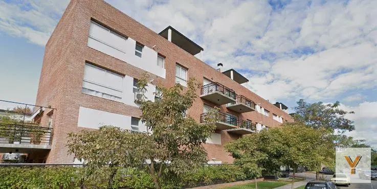 Cochera en venta - 12Mts2 - San Isidro 3