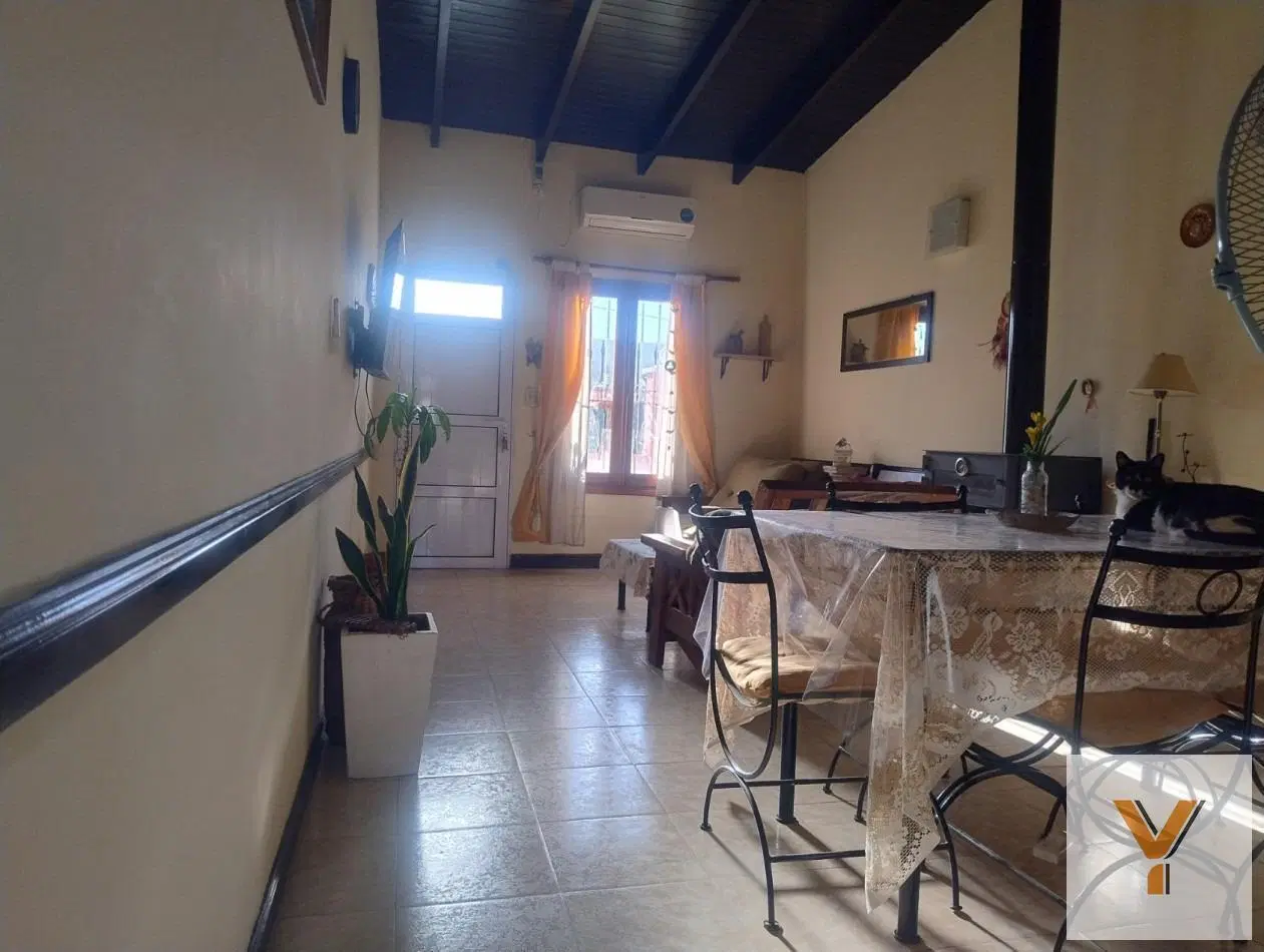 Casa en venta - 2 Dormitorios 1 Baño - Carmen de Areco 5