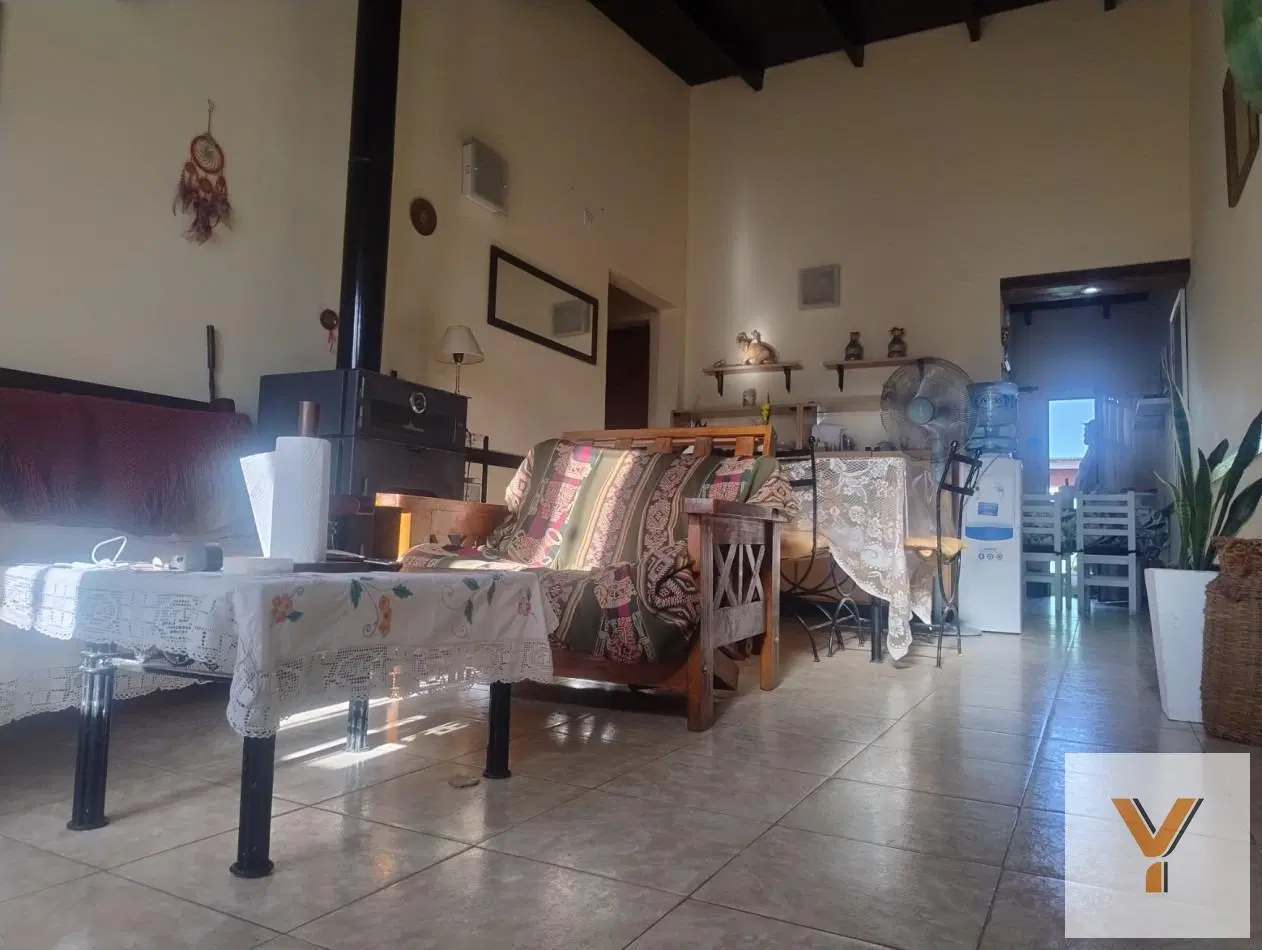 Casa en venta - 2 Dormitorios 1 Baño - Carmen de Areco 3