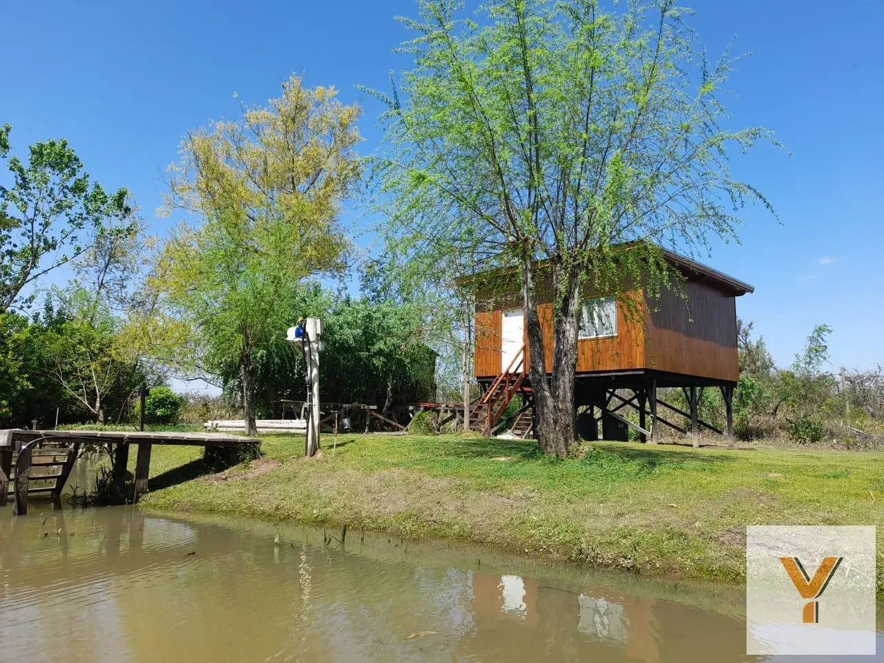 Casa en venta - 1 dormitorio 1 baño - 2000mts2 totales - Tigre 2