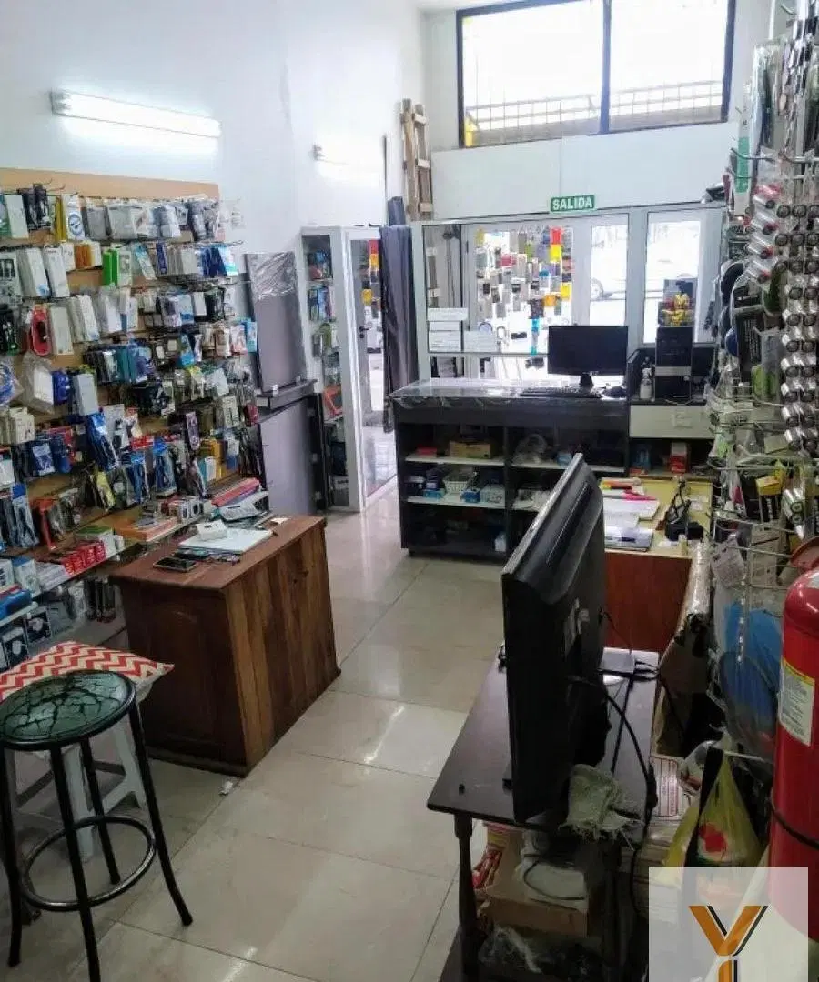 Local en venta - 1 Baño - La Plata 3