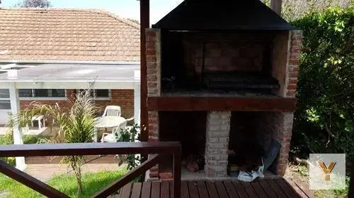 Casa en venta - 3 Dormitorios 3 Baños - 450Mts2 - Pinamar 2