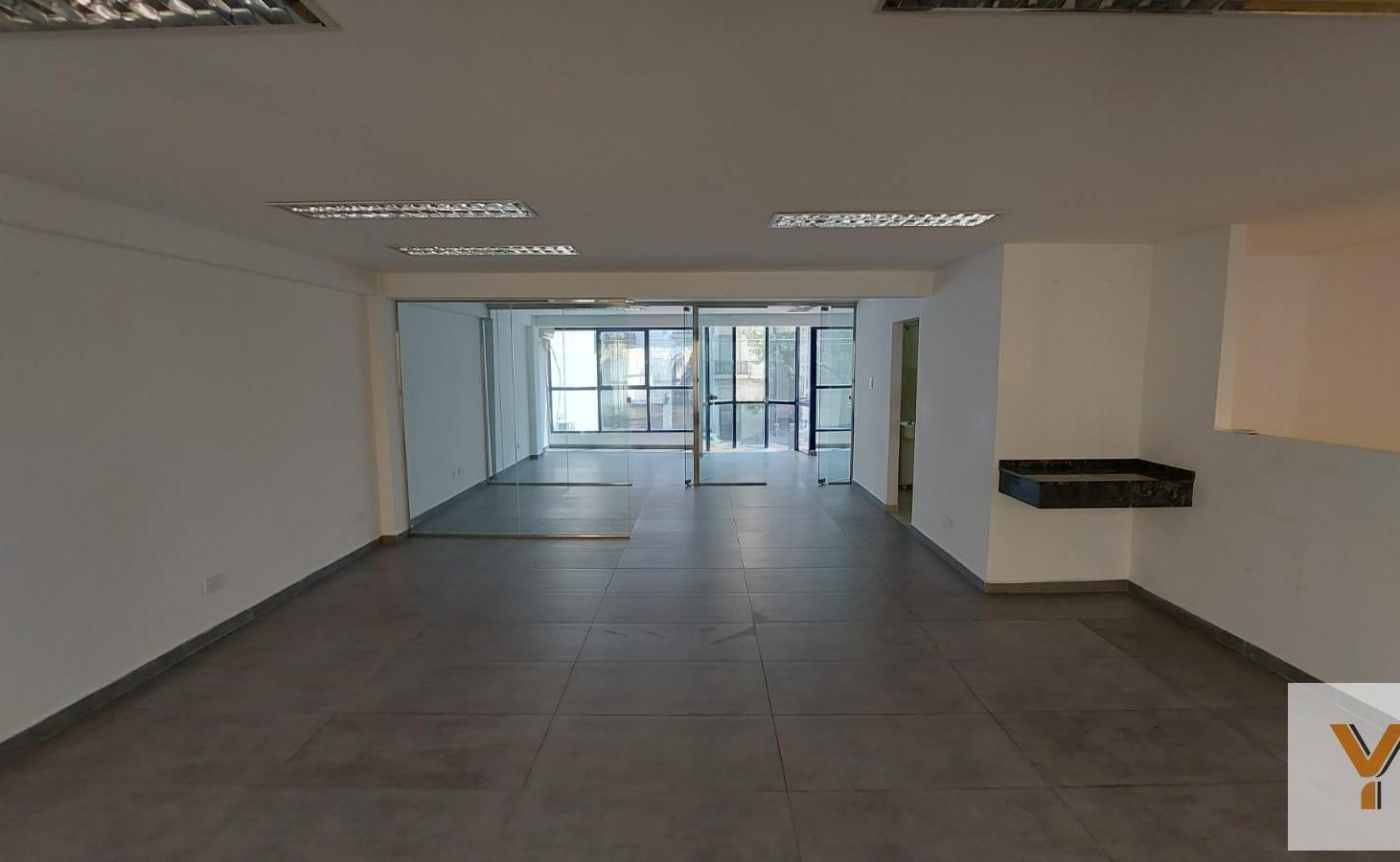 Foto de Local en alquiler - 2 Baños - 350mts2 - Centro, imagen 1