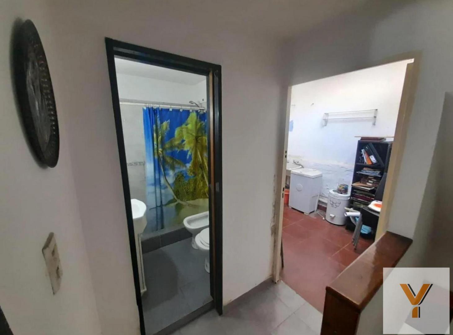 Foto de PH en venta - 1 Dormitorio 1 Baño - General San Martín, imagen 4