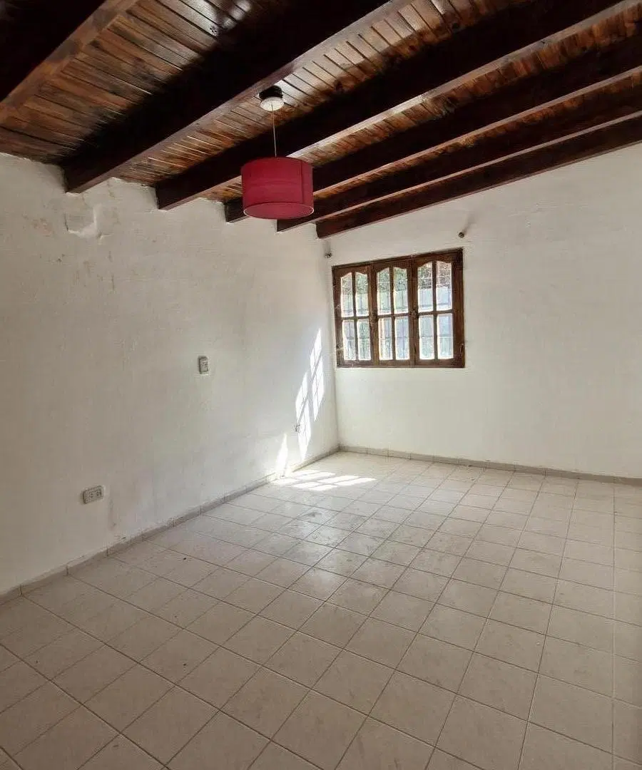 Casa en venta - 2 Dormitorios 1 Baño - Mendoza 2