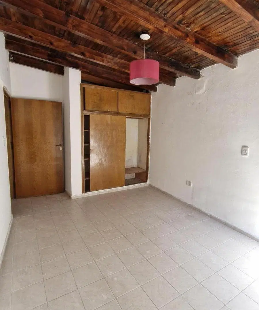Casa en venta - 2 Dormitorios 1 Baño - Mendoza 4