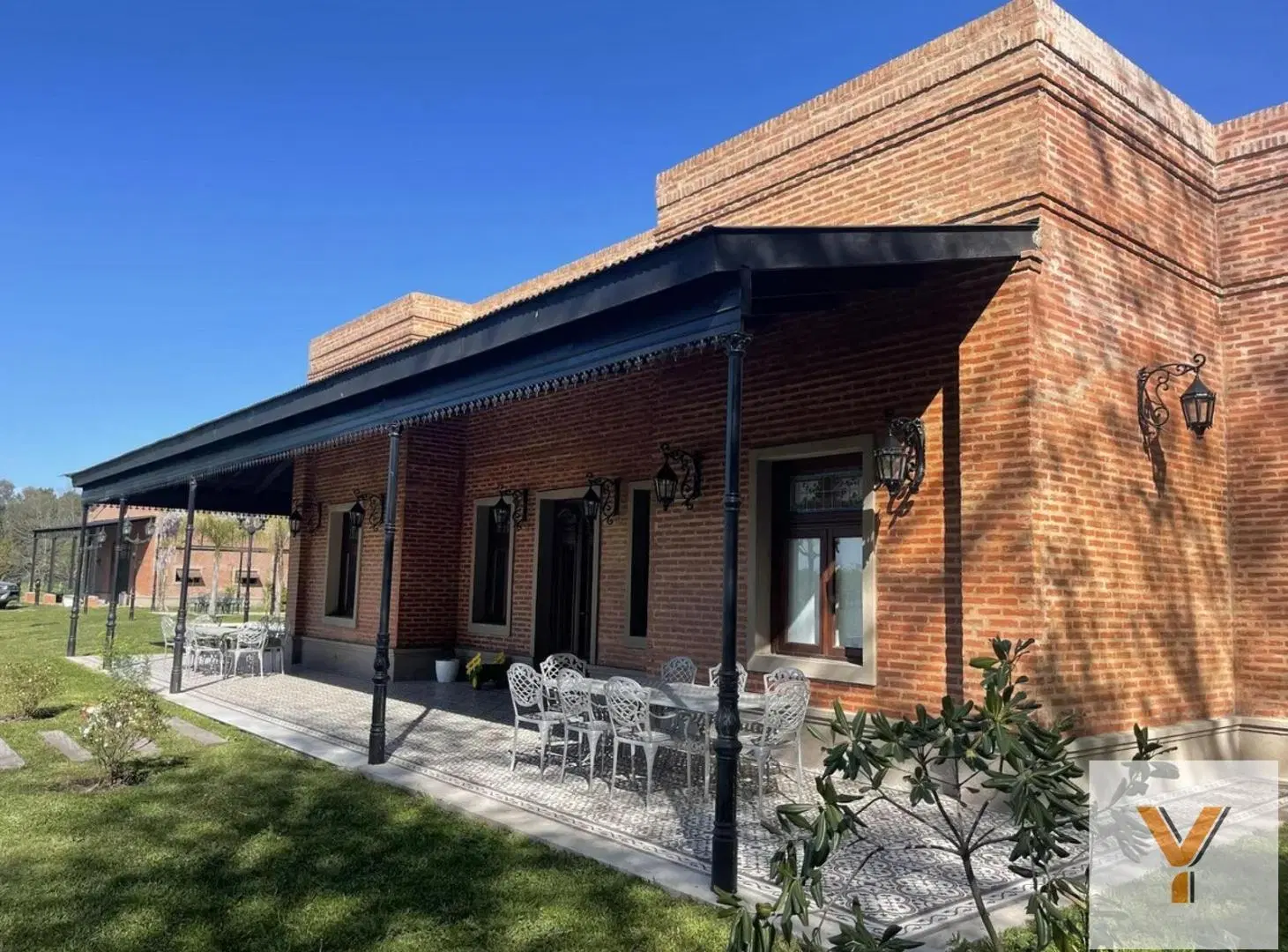 Casa en venta - 3 Dormitorios 3 Baños - San Miguel del Monte 3