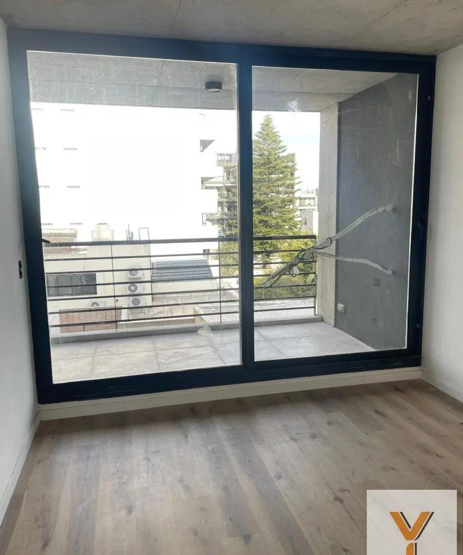 Departamento en Venta - 2 Dormitorios 2 Baños - 106mts - Coghlan 4