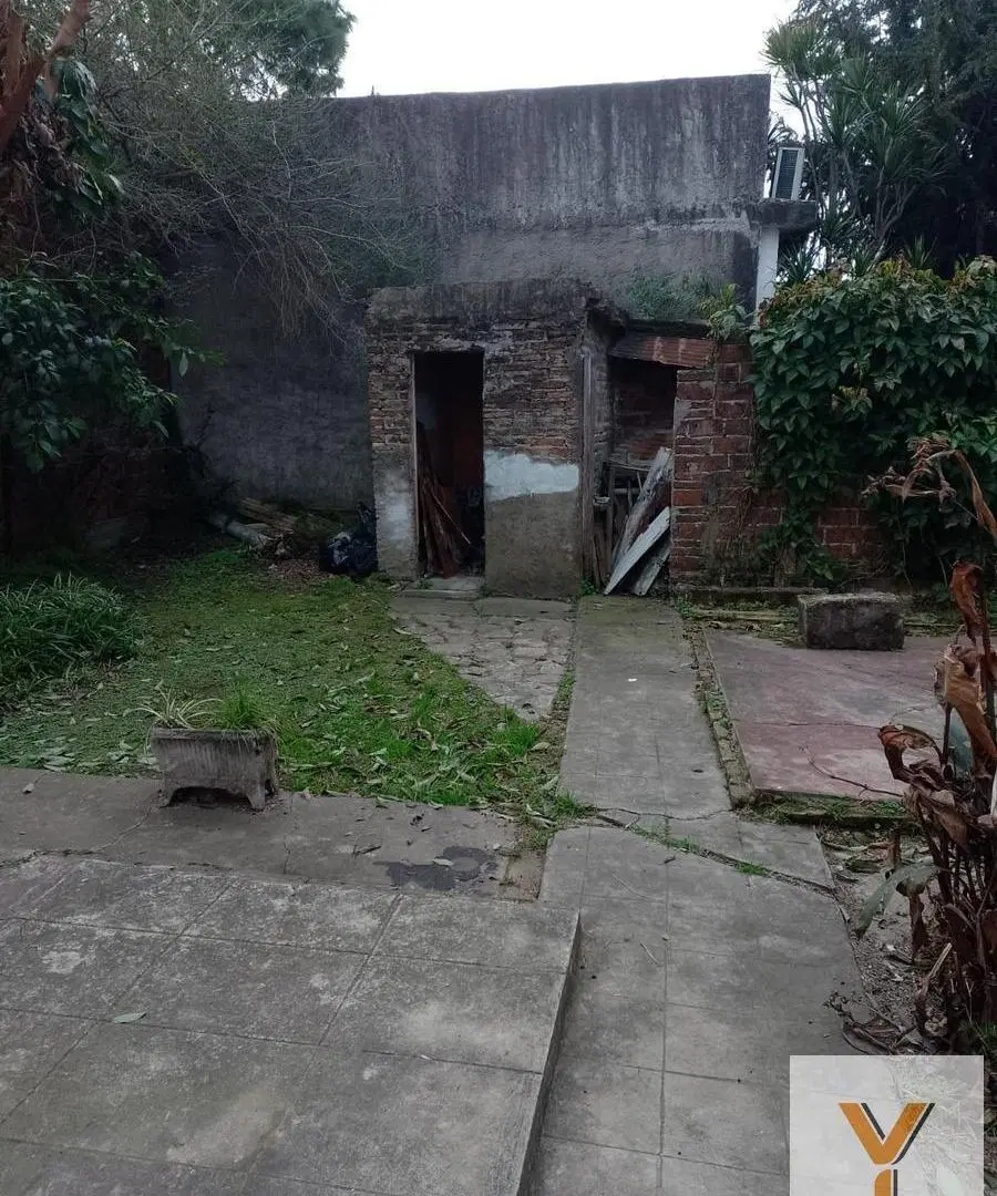Casa en Moron Sur 4