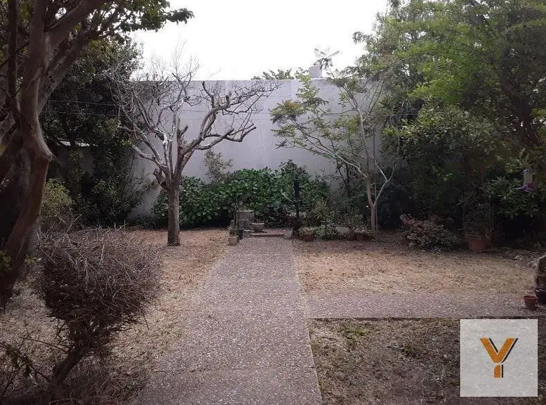 Casa en venta - 2 dormitorios 2 baños - 284mts2 - Mar De Ajo 3