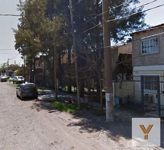 Casa en venta - 3 Dormitorios 2 Baños - 150Mts2 - Ituzaingó 5