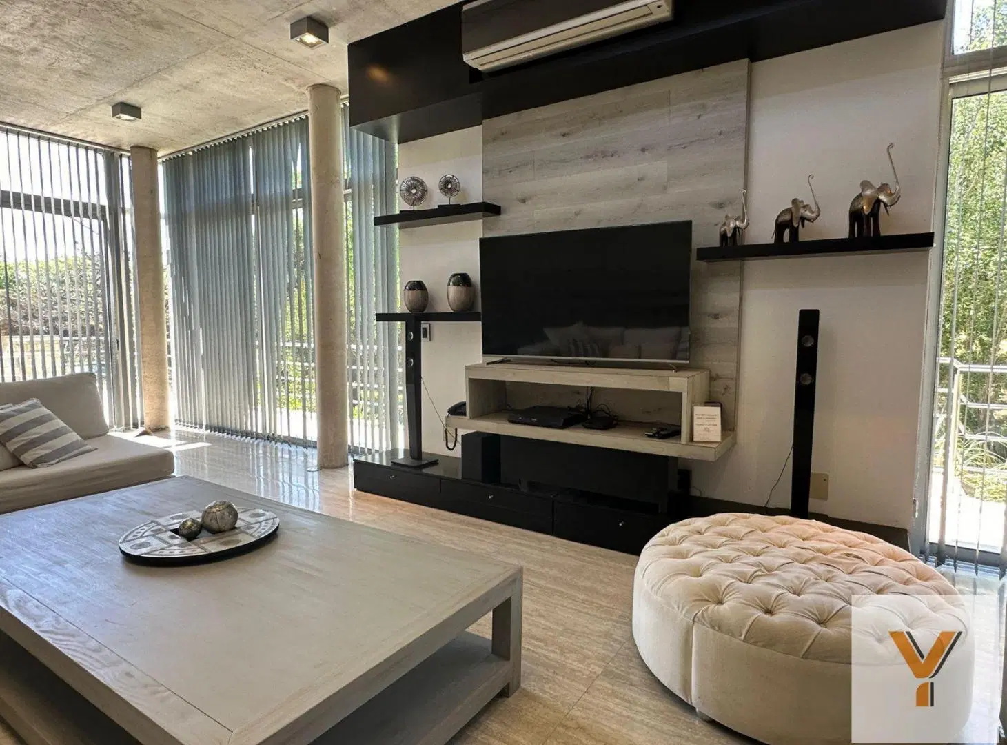 Casa en Venta - 5 Dormitorios 4 Baños - 1059mts2 - Carilo 8