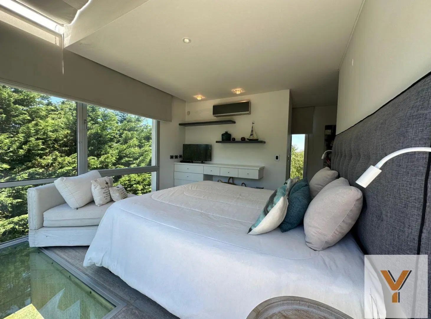 Casa en Venta - 5 Dormitorios 4 Baños - 1059mts2 - Carilo 4