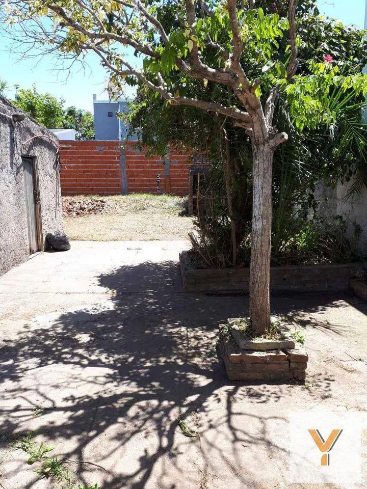 Casa en venta - 2 Dormitorios 1 Baño - Local - Cochera - 288Mts2 - Villa Elvira, La Plata 4