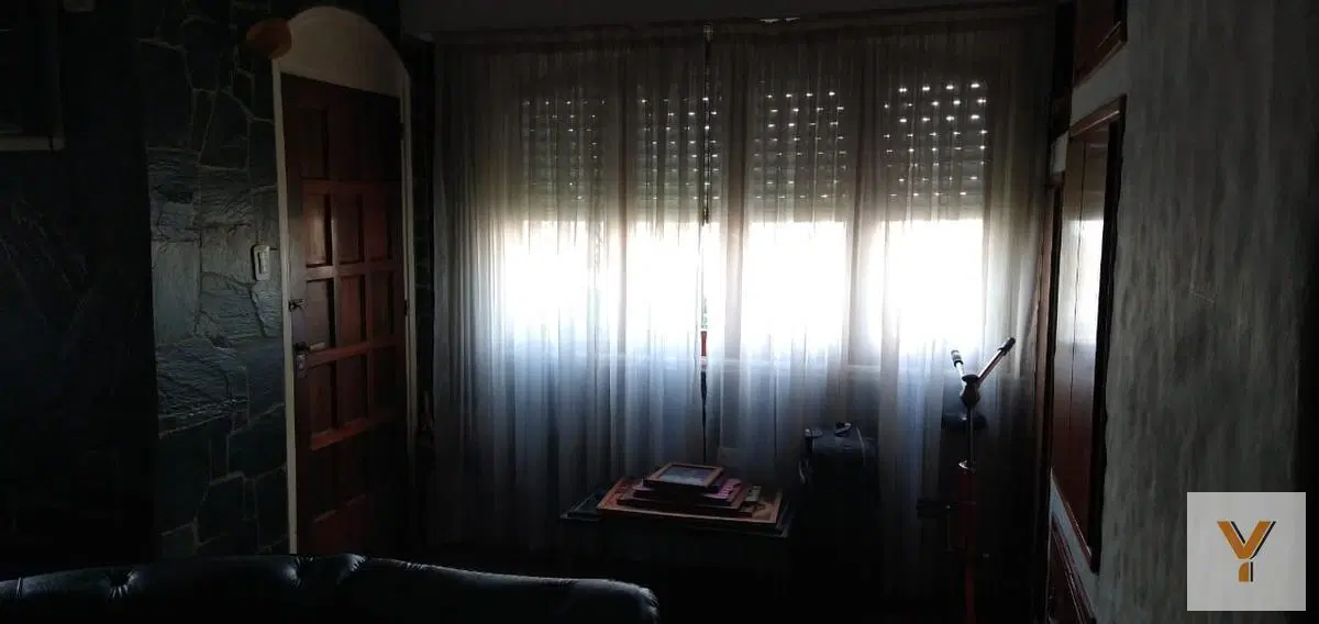 Casa en venta - 3 dormitorios 2 baños - cochera - 200mts2- La Plata 8