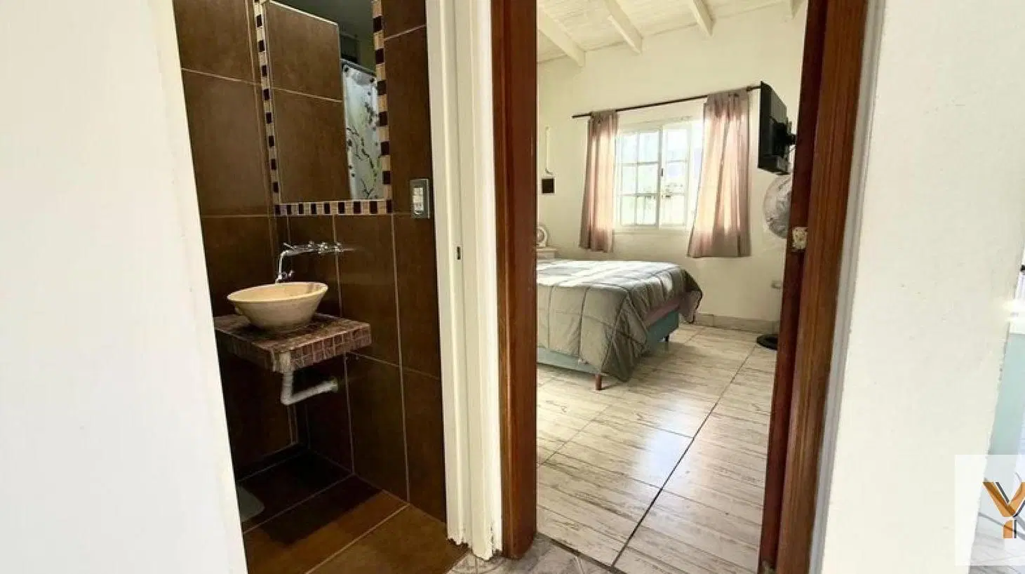 PH en venta - 2 Dormitorios 1 Baño - Los Hornos 4