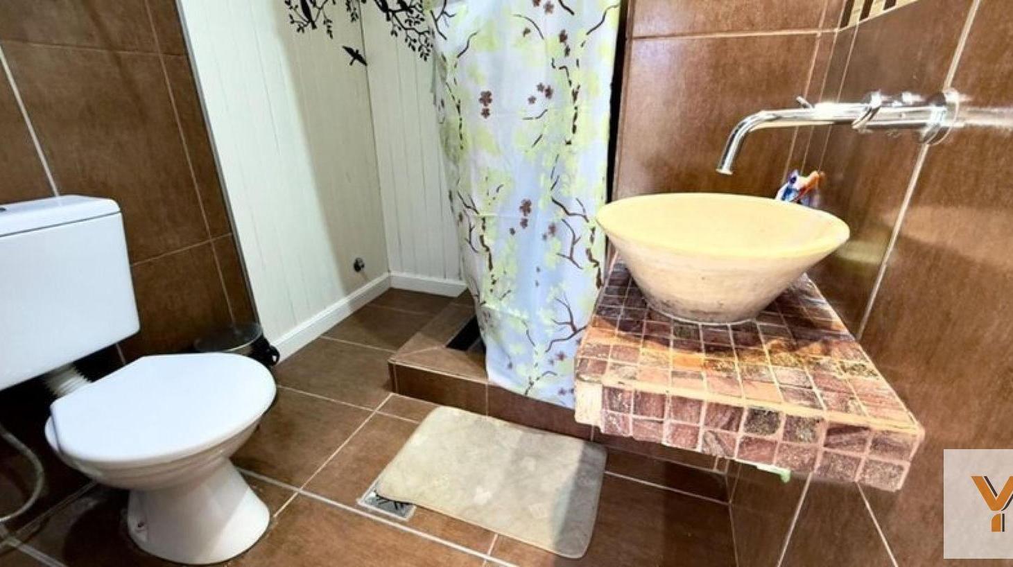 Foto de PH en venta - 2 Dormitorios 1 Baño - Los Hornos, imagen 1