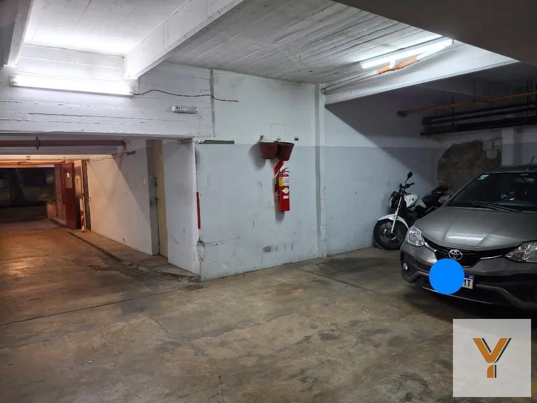Cochera en venta - 18Mts2 - Parque Patricios 4