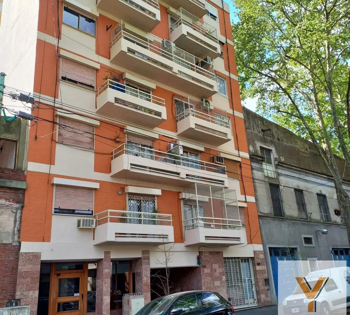 Cochera en venta - 18Mts2 - Parque Patricios 5