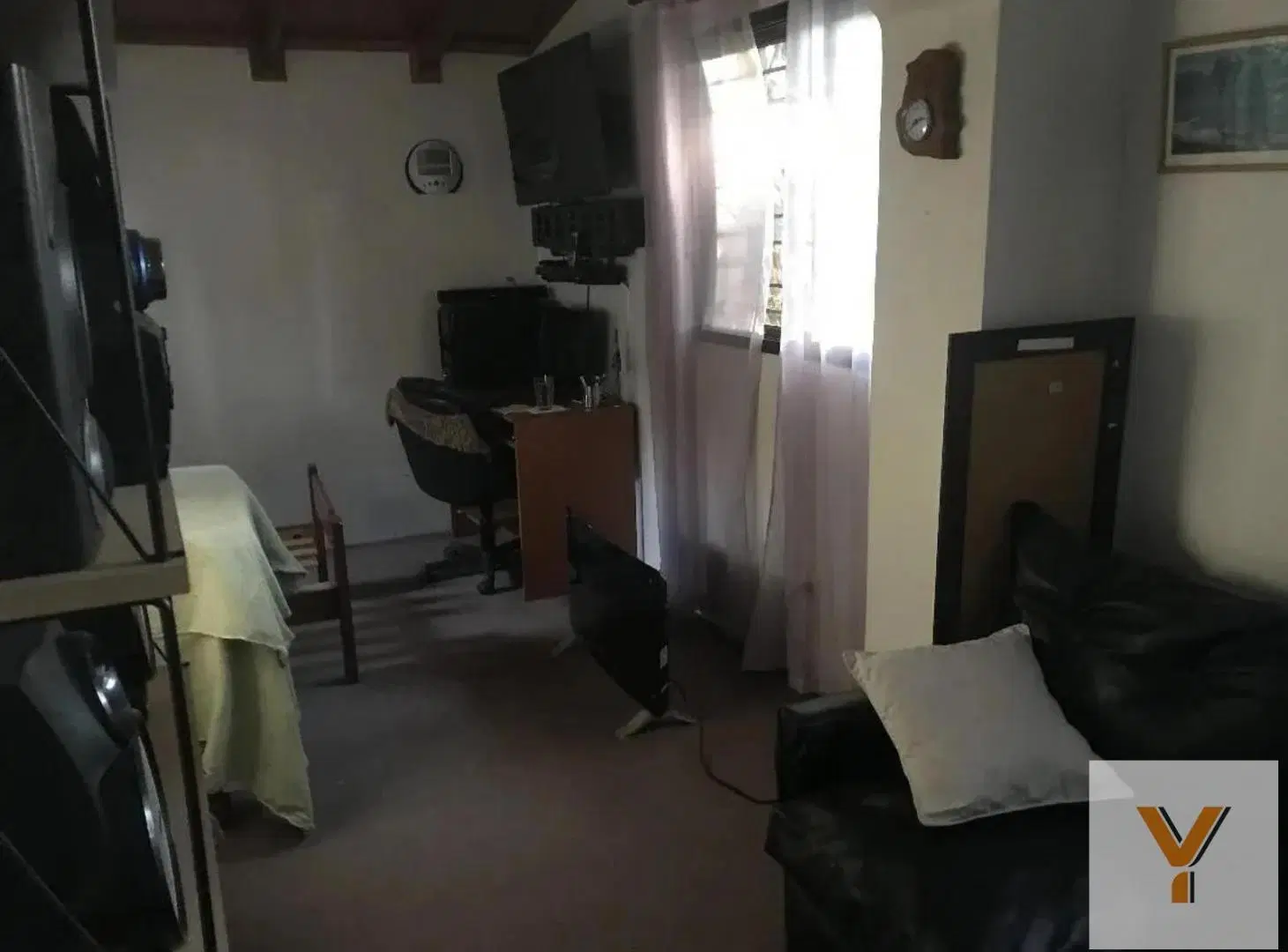 Casa en venta - 4 Dormitorios 3 Baños - Cochera - 639Mts2 - Jardín Lomas del Palomar 4