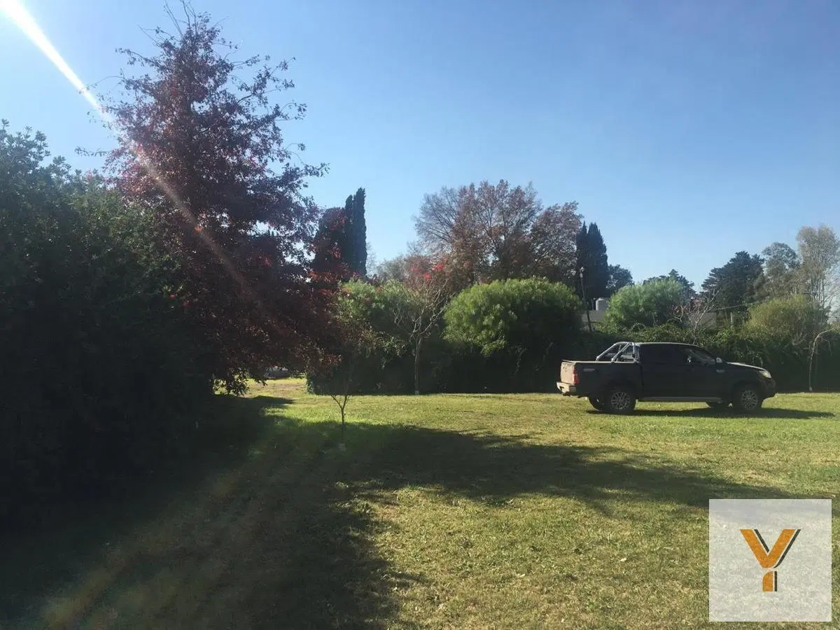 Casa quinta en venta - 2 dormitorios 1 baño - 120mts2  - Chivilcoy 5
