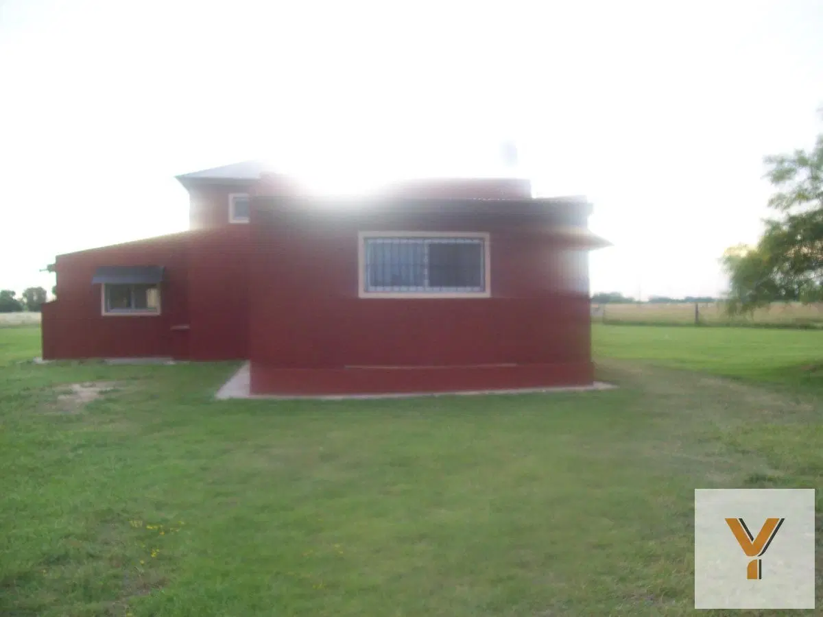 Casas en venta en zona rural - 4 Dormitorios 4 Baños - 9505mts2 - Coronel Brandsen 3