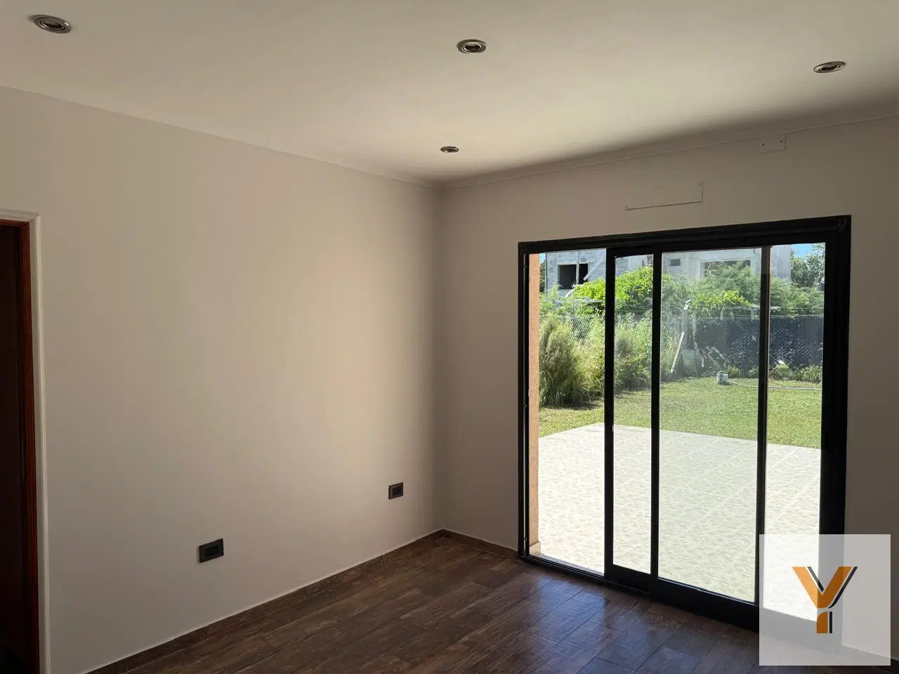 Casa en venta - 2 Dormitorios 1 Baño - 450Mts2 - La Plata 2