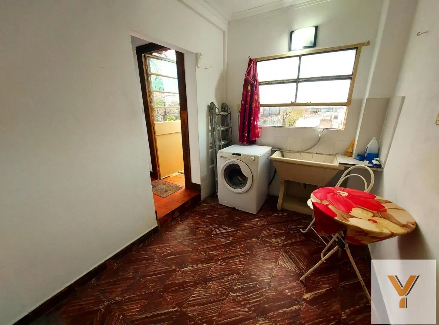 Departamento en venta - 3 Dormitorios 1 Baño - Pompeya 2