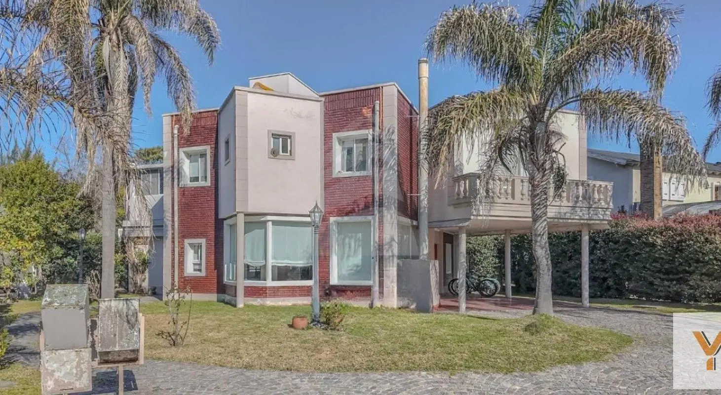 Casa en venta - 6 Dormitorios 5 Baños - Pilar 3