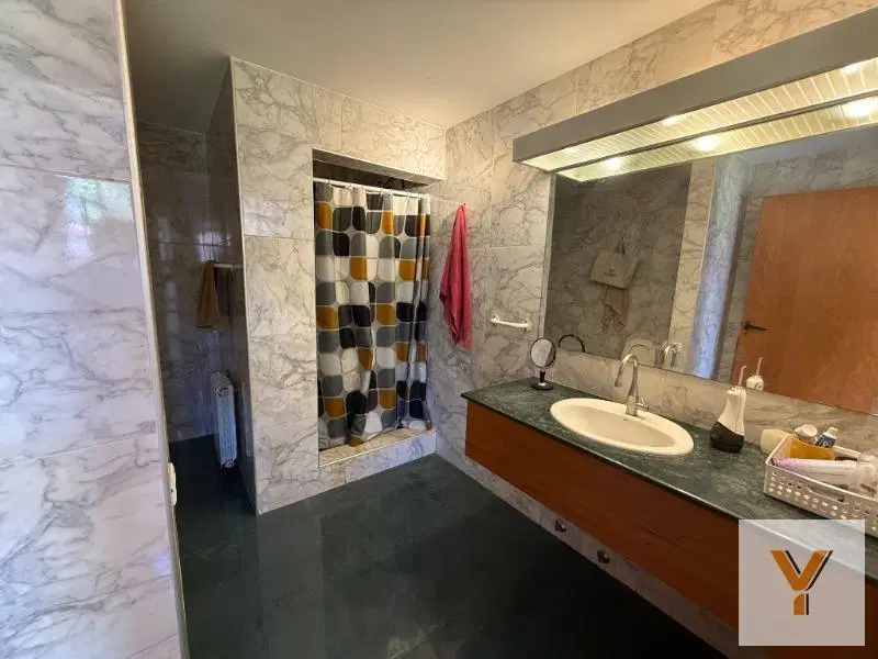Casa en Alquiler - 5 Dormitorios 3 Baños - 720mts - Mar Del Plata 3
