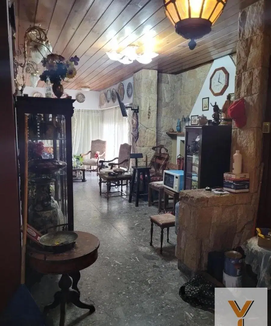 Casa en venta - 5 Dormitorios 3 Baños - Cocheras - 232Mts2 - Punta Mogotes 8
