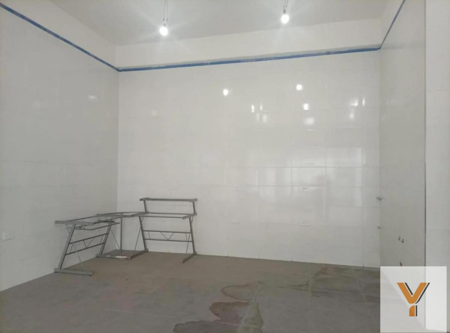 Foto de Local en Alquiler - 2 Baños - 140mts - Lanús, imagen 4