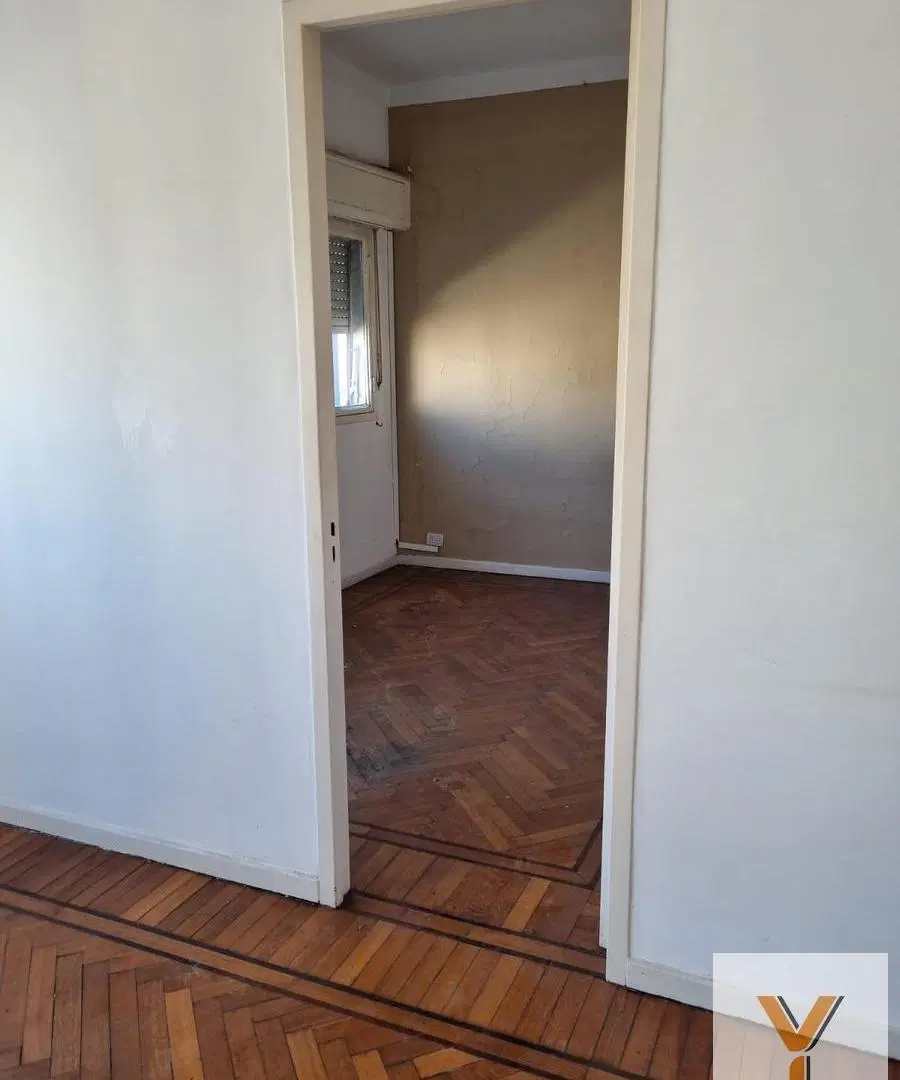 Departamento en venta - 2 Dormitorios 1 Baño - 70Mts2 - Flores 2