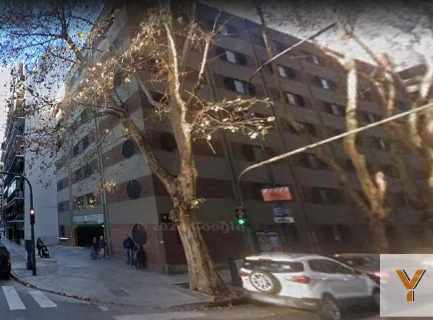 Cochera en venta - 13 Mts2 - Barrio Norte 5
