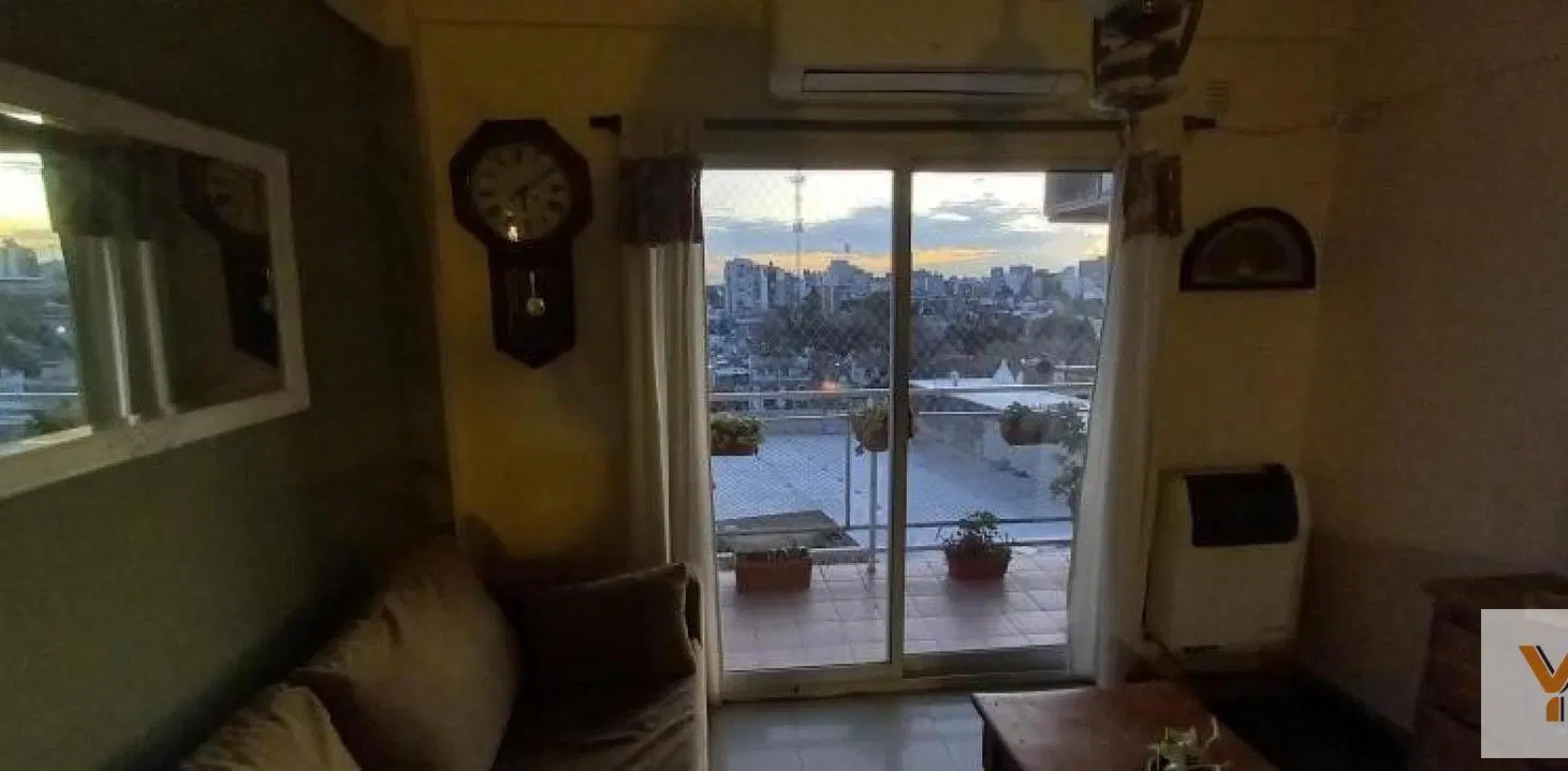 Departamento en venta - 3 Dormitorios 1 Baño - 67Mts2 - Floresta 5