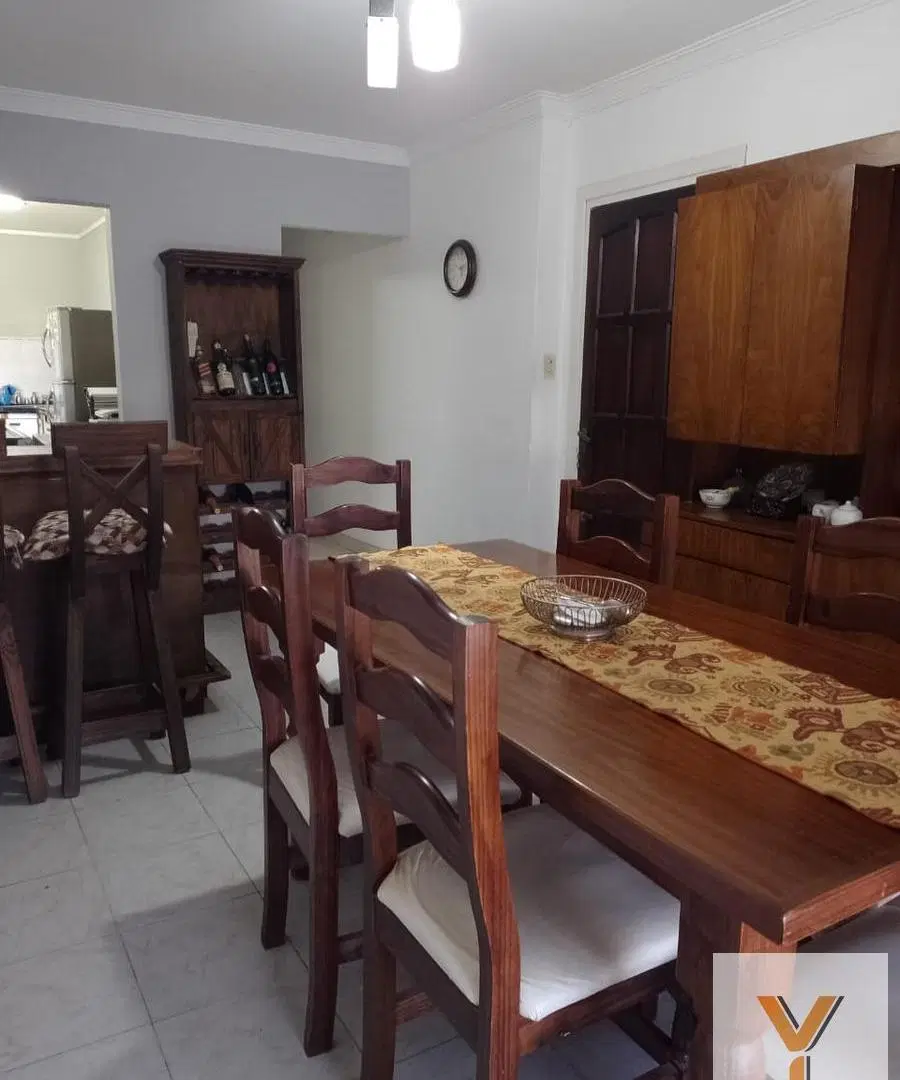 Casa en venta - 3 Dormitorios 2 Baños - Cochera - 400Mts2 - Necochea 8