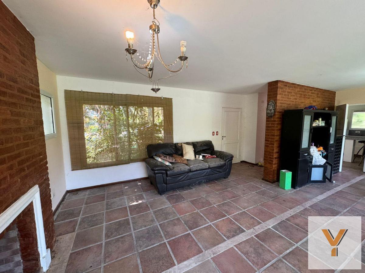 Foto de Casa en venta - 3 Dormitorios 2 Baños - 2000Mts2 - Haras Del Sur I, imagen 3