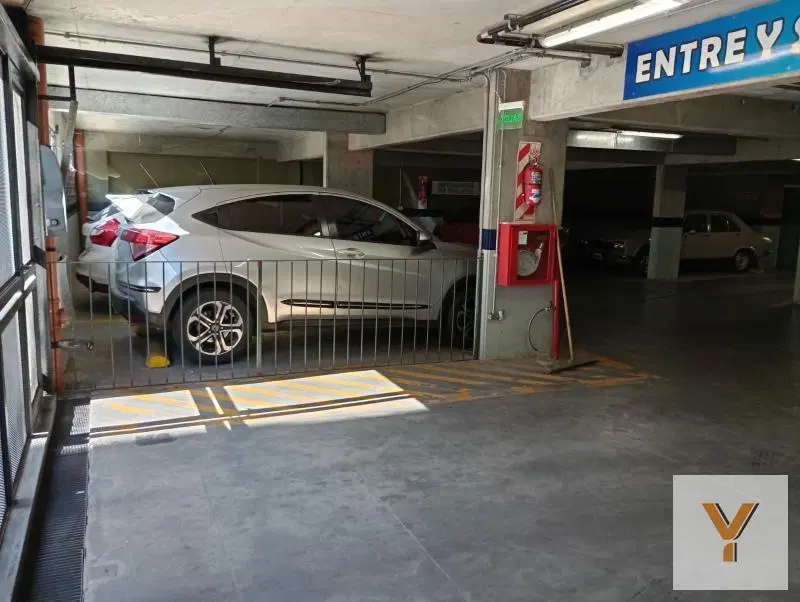 Cochera en venta - 12Mts2 - Balvanera 2