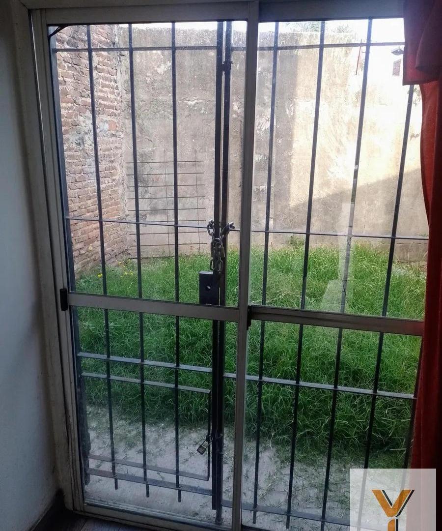 Foto de Dúplex en venta - 2 Dormitorios 2 Baños - Villa Tesei, imagen 1