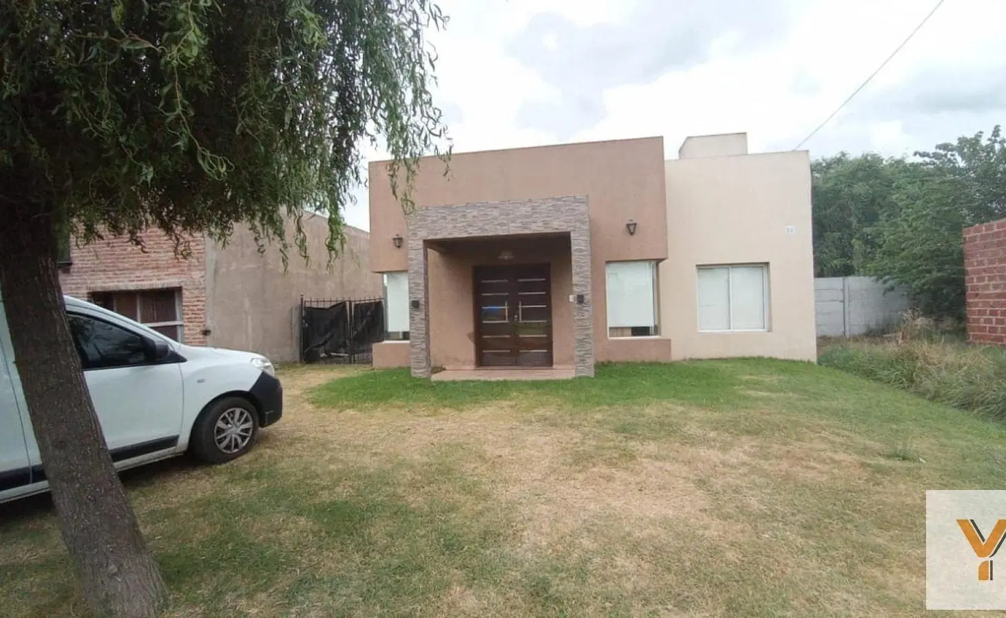 Casa en venta - 3 Dormitorios 2 Baños - 516mts2 - Saladillo 4