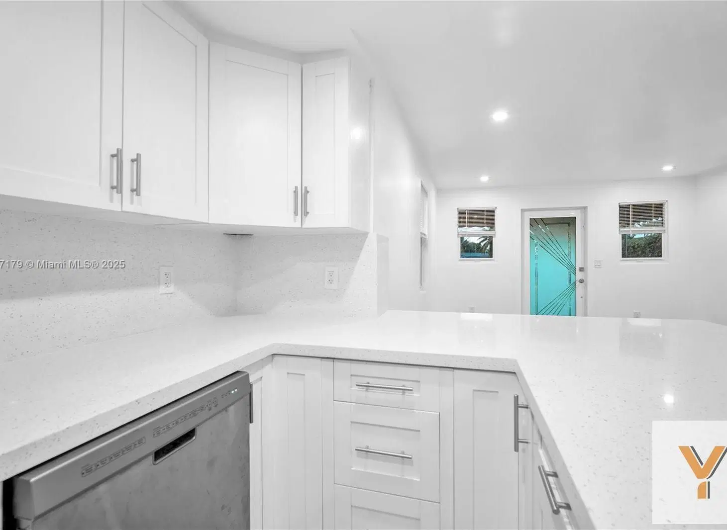Casa en venta - 3 Dormitorios 2 Baños - Miami 5