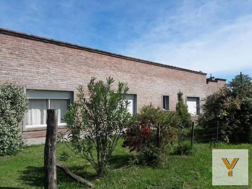 Casa  en venta - 3 dormitorios 1 baño - 175mts2 - Mercedes 4