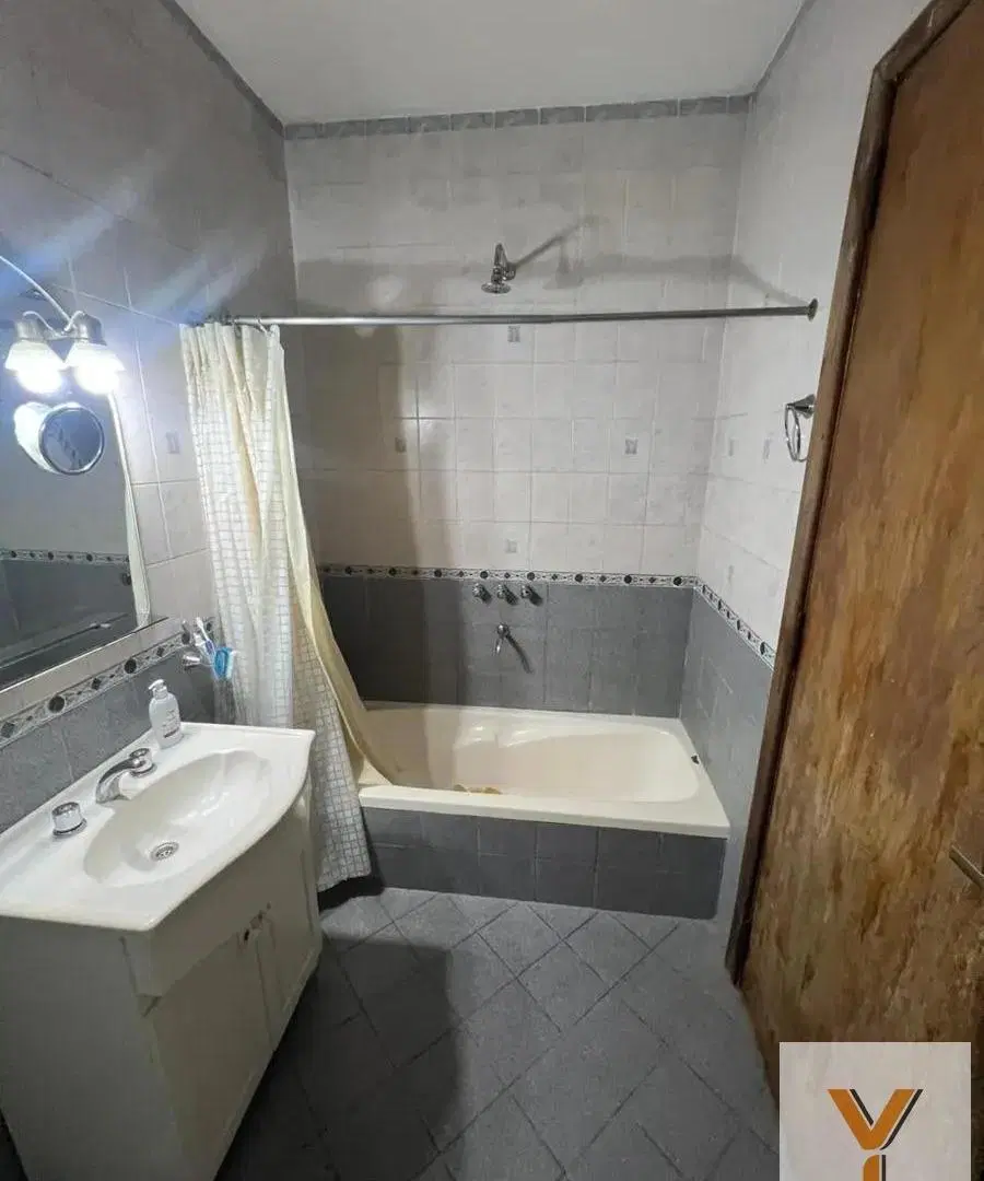 Casa en Venta - 2 Dormitorios 1 Baño - 328mts - La Plata 4