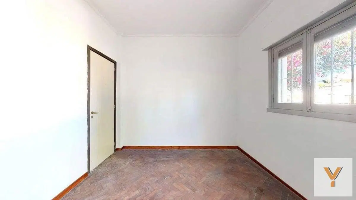 Casa en venta - 2 dormitorios 1 baño - 86mts2 - La Plata 5