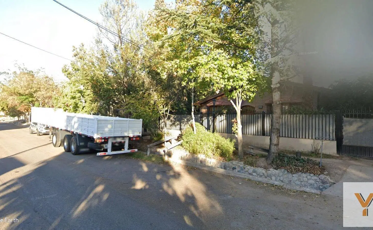 Casa en venta - 5 Dormitorios 2 Baños - Mendoza 4