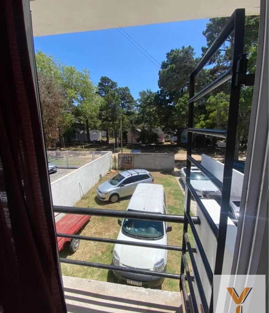 Complejo de departamentos en venta - 10 Unidades Funcionales - 440Mts2 - Costa Azul 5